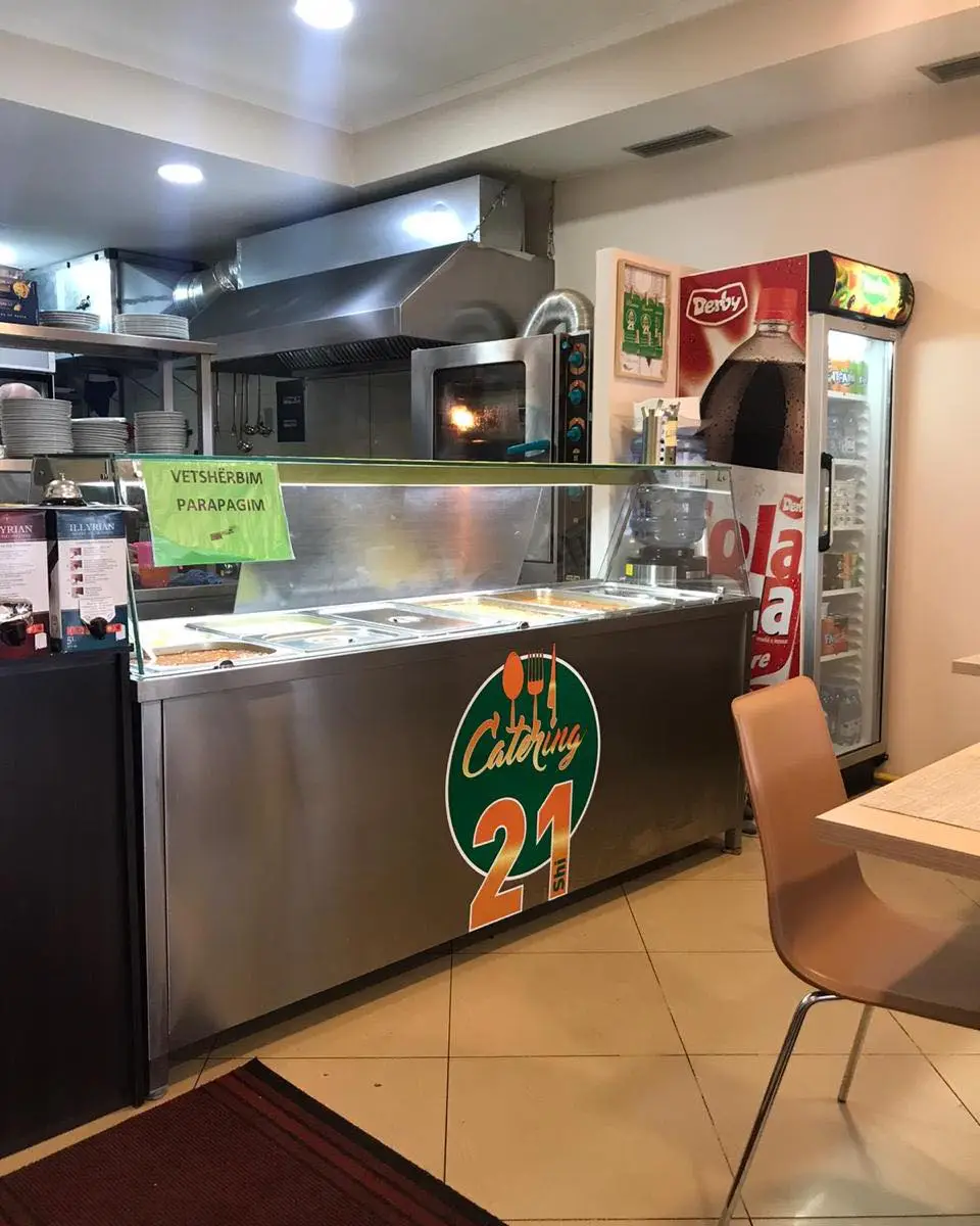 Ekspozitor sherbimi per fast food,waffle ose kreperi per mbajtjen