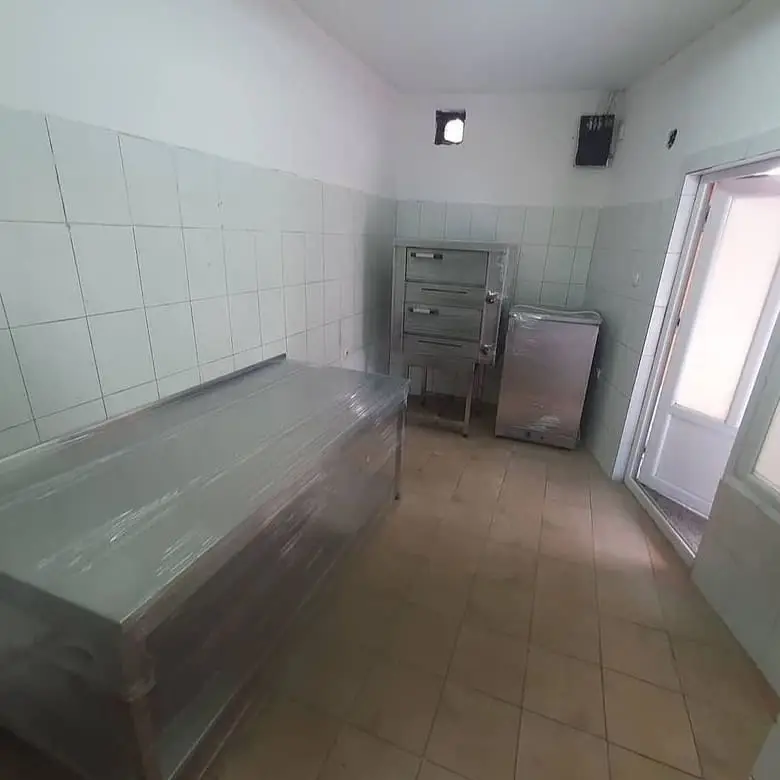 Projekt i thjeshte piceri dhe byrektore prane shkolles "Petro Nini