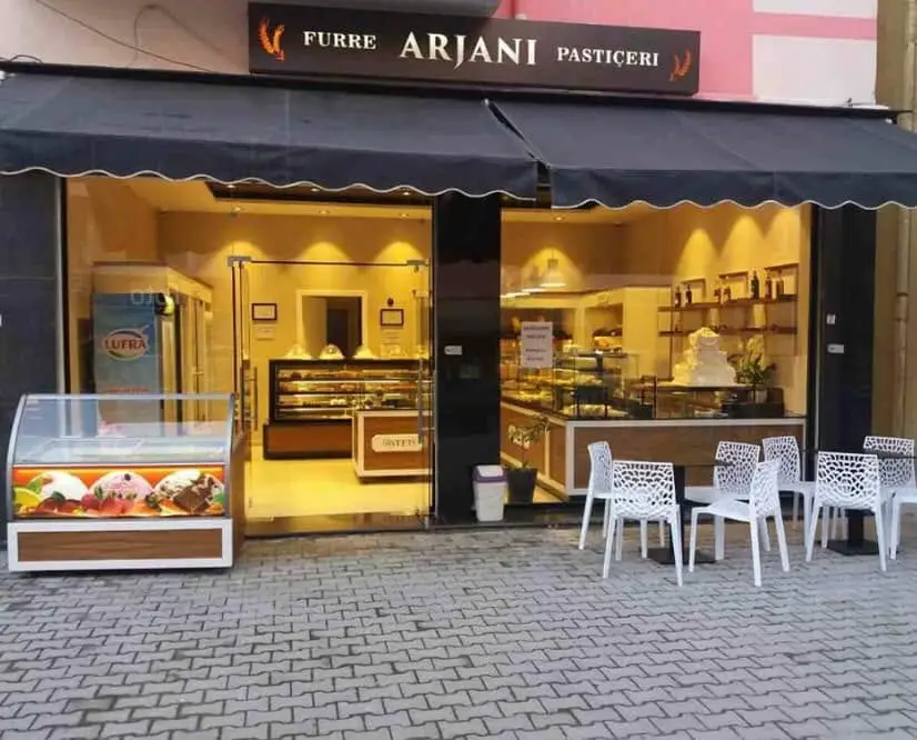Pamje nga jashte e nje furre buke & pastiçerie e dizenjuar – foto 3