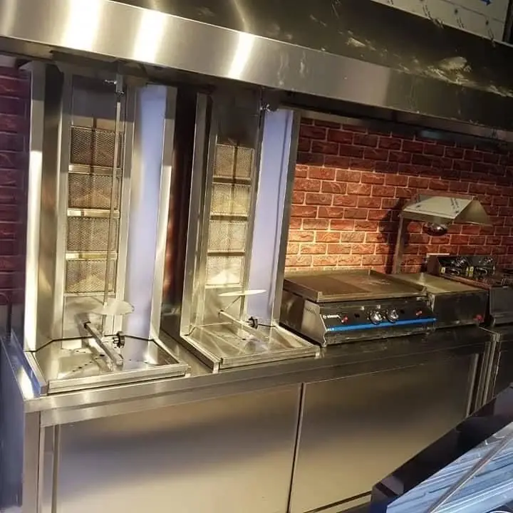 Fastfood i realizuar ne Don Bosco Tirane diten e sotme