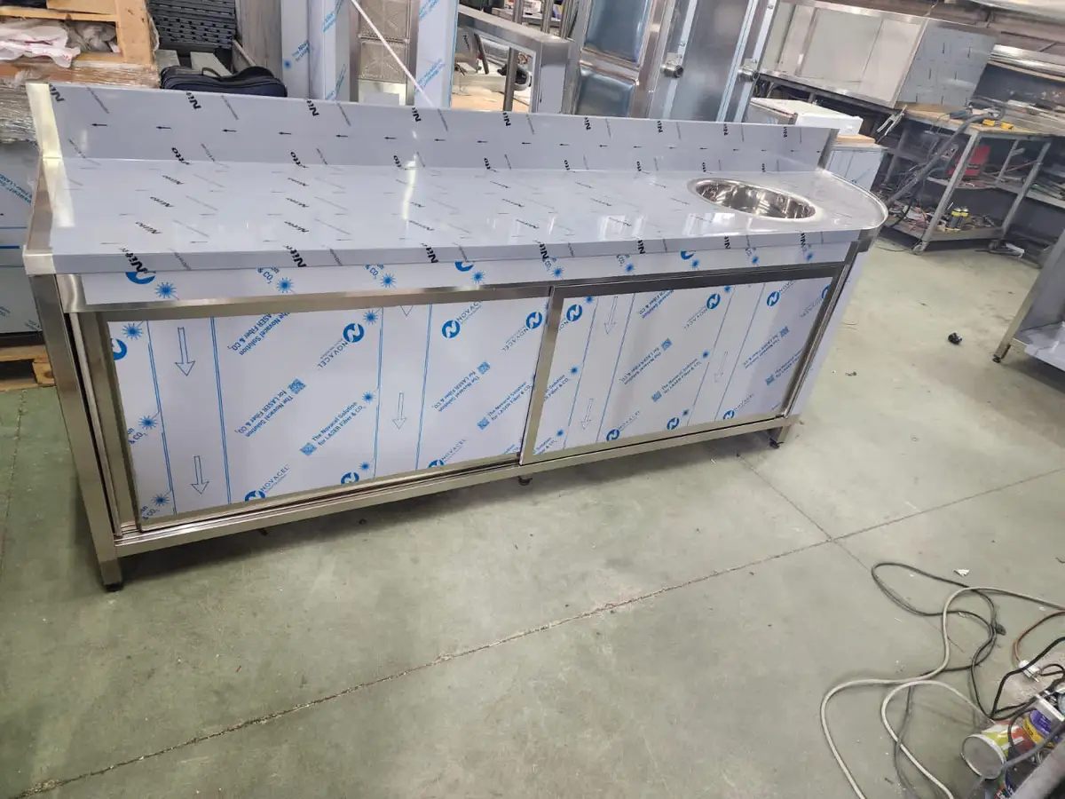Banaku i barit sapo perfunduar nga Kristeg Inox, drejt per te klienti – foto 2