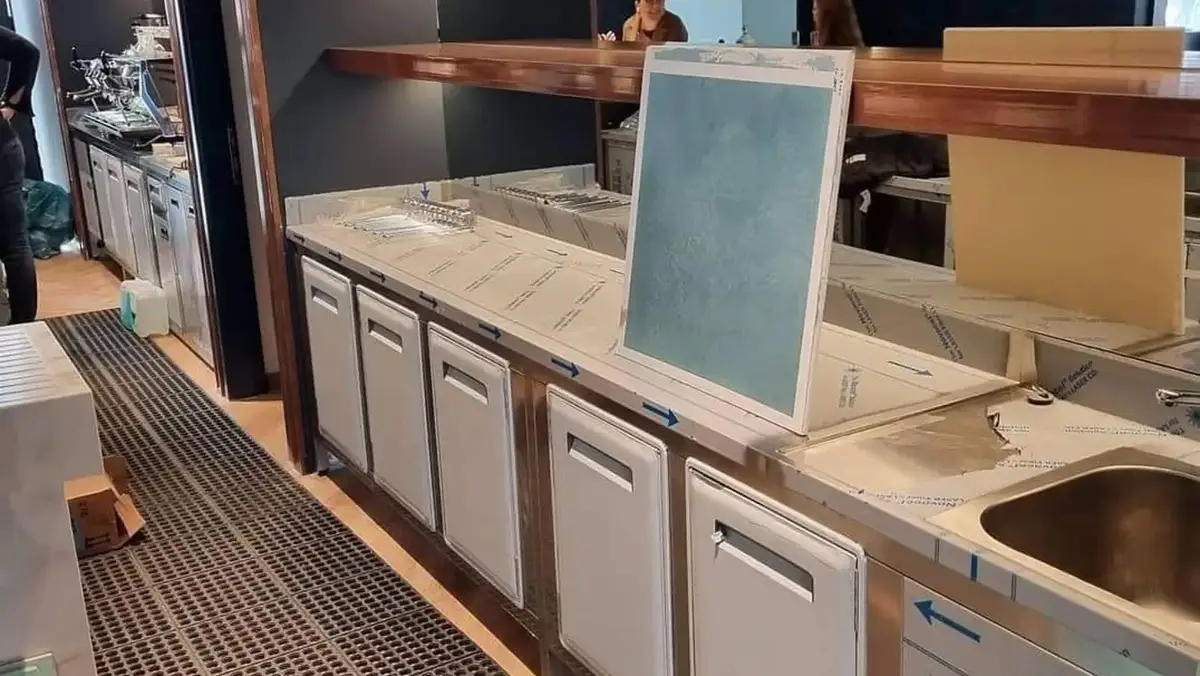 Ne Kristeg Inox do te gjeni banak frigoriferik te permasave (Gusht 2025)