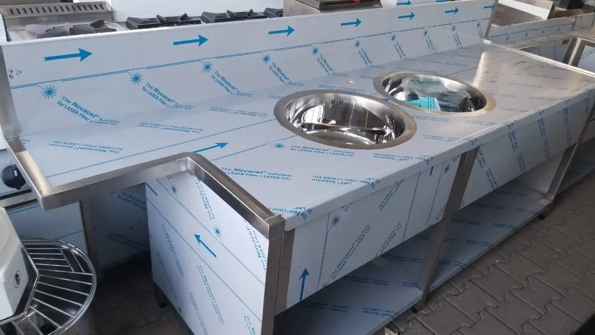 A jeni gati per te arreduar kuzhine e restorantit tuaj (Tetor 2025)