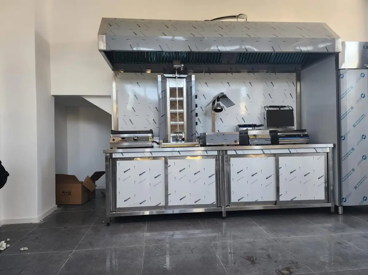 Fast-foodi me i ri i punuar nga Kristeg Inox