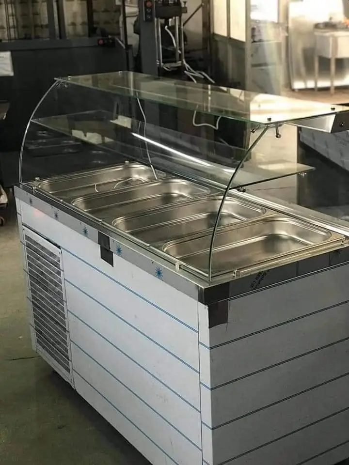 Frigorifer freskues per produktet e mishit