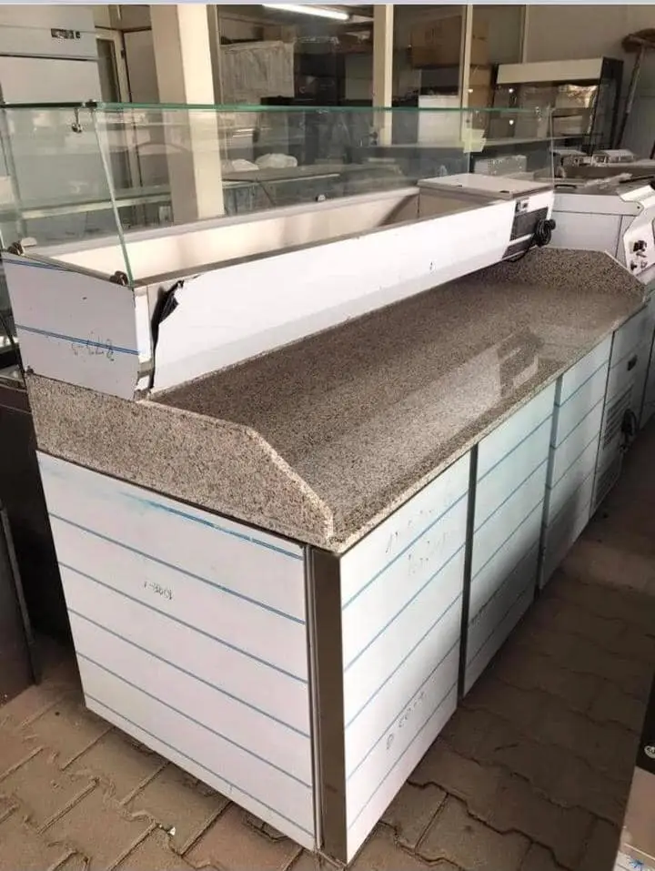 Frigorifer + Vitrine picerie