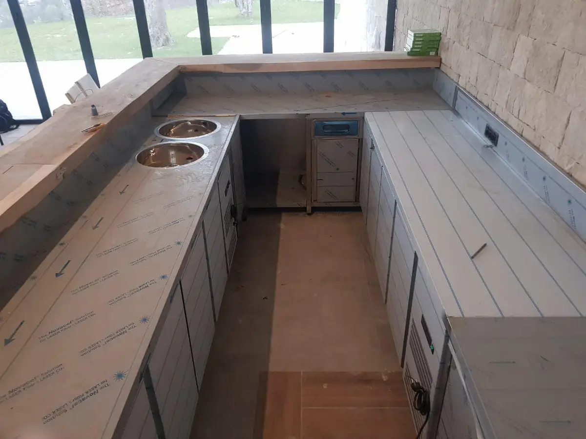 Foto e pjeses se barit nga projekti i fundit i Kristeg Inox