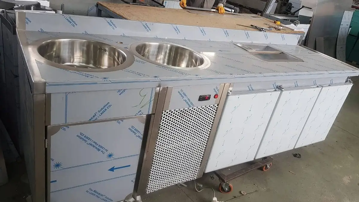 Ne Kristeg Inox do te gjeni banak frigoriferik te permasave (Qershor 2021)