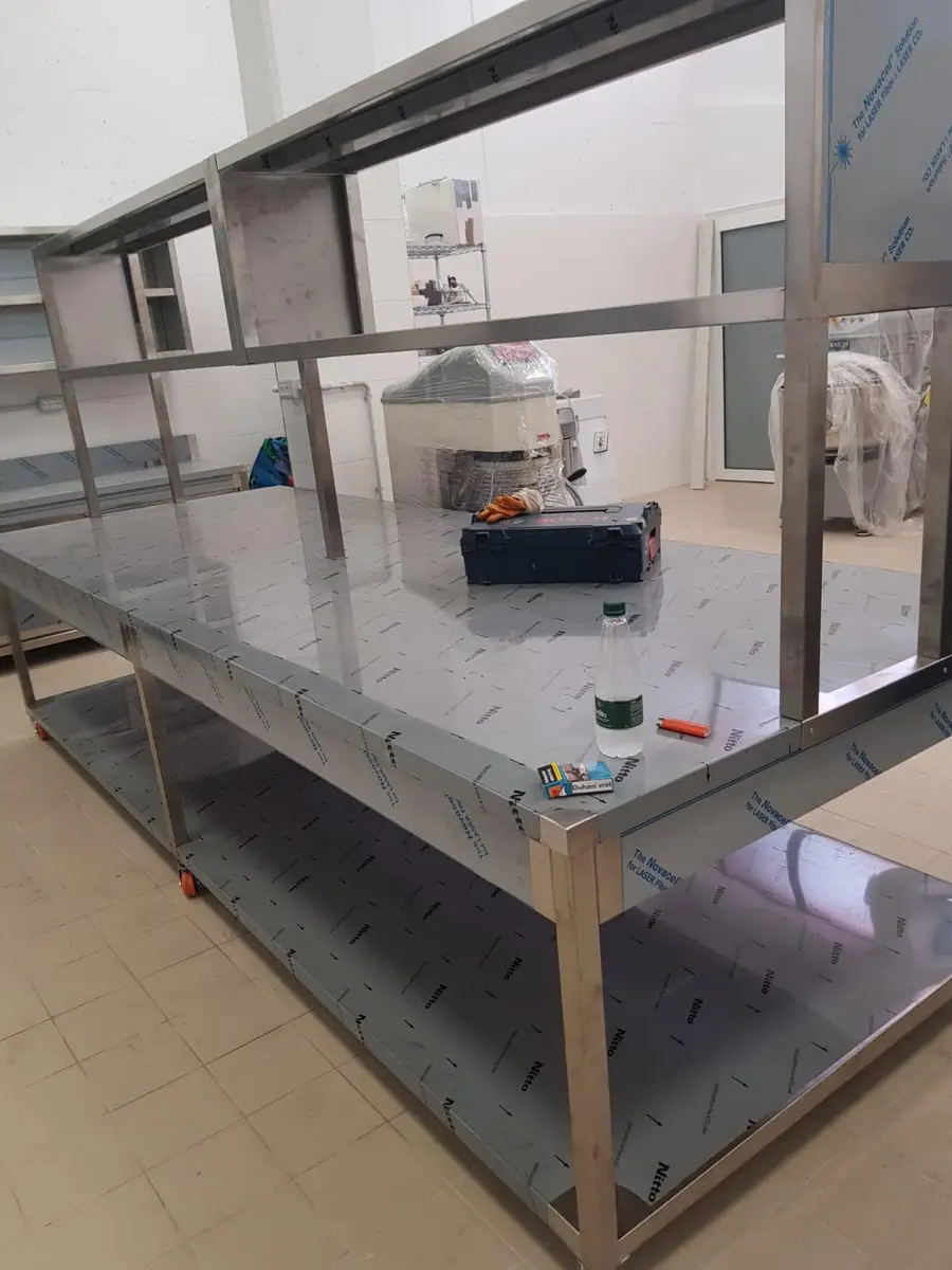 Pastiçeria me e re ne qytetin e Tiranes, mban firmen e KRISTEG INOX – foto 3