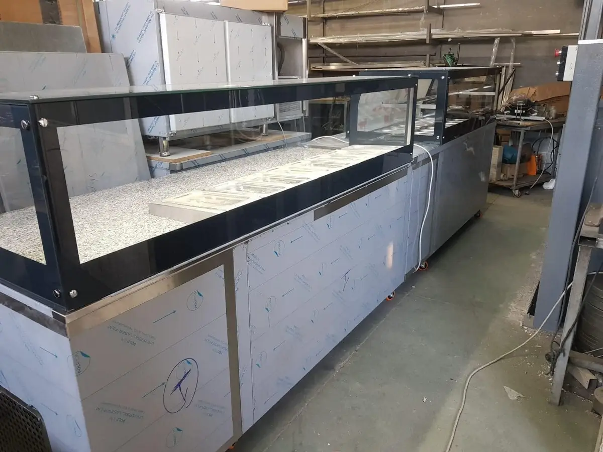 Frigorifer freskues per fast food, tek reparti jone i prodhimit, gati – foto 2